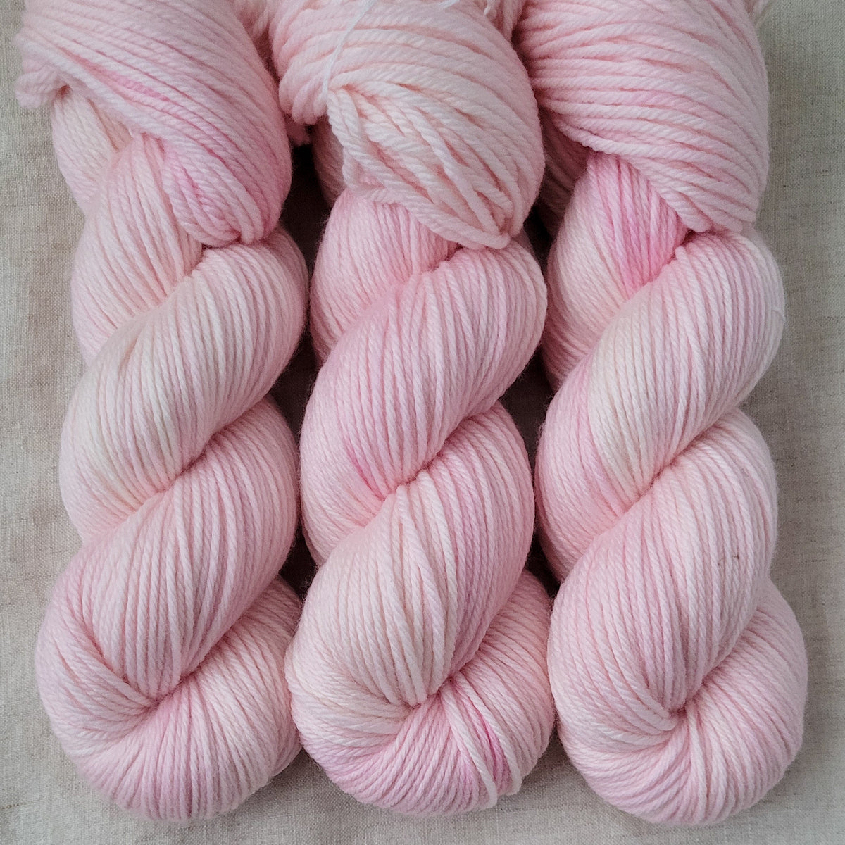 Powder Puff Skip Rope DK Skip Rope Yarn Co