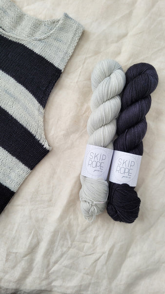 So Twisted 4ply Duo - Silver Lining and Slinky Malinki