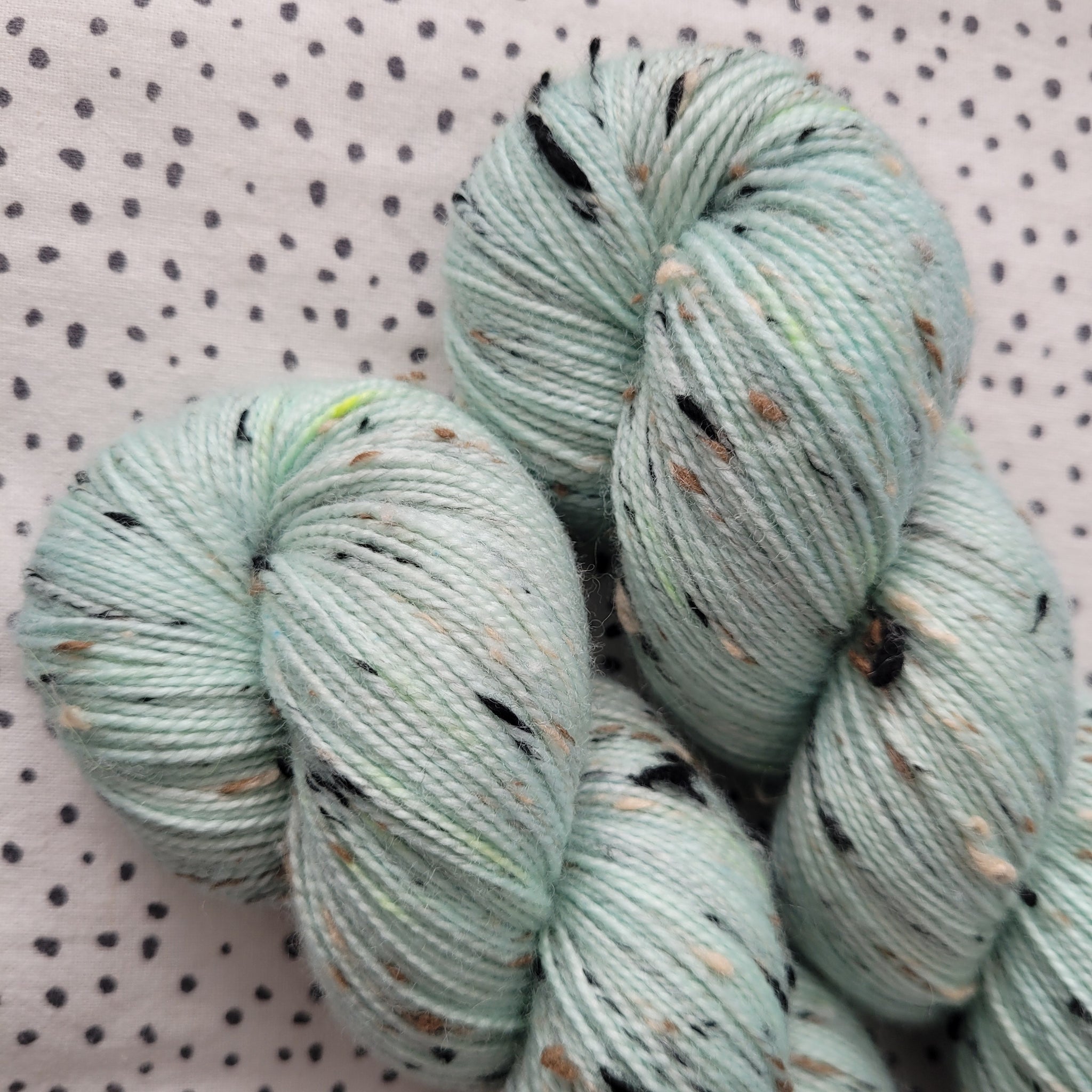 Donegal Sock 4ply - Snow Patrol (with specks of lime)