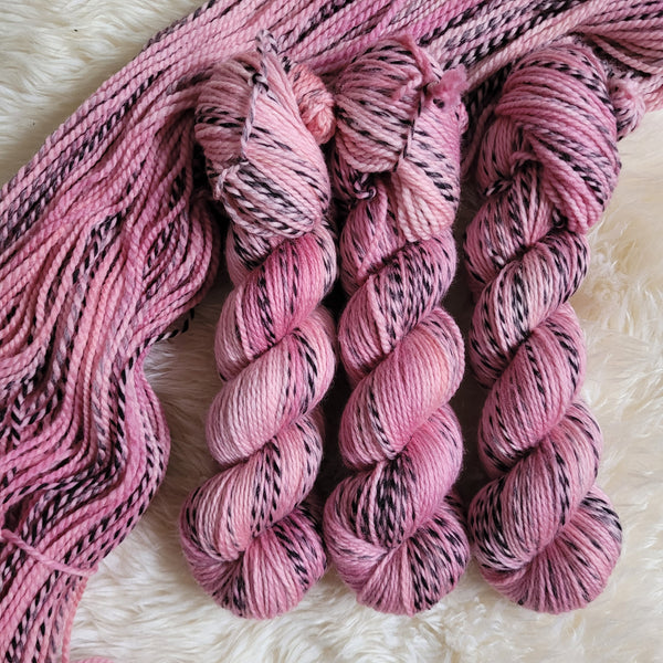 Sunday Rose - Double Dutch DK yarn