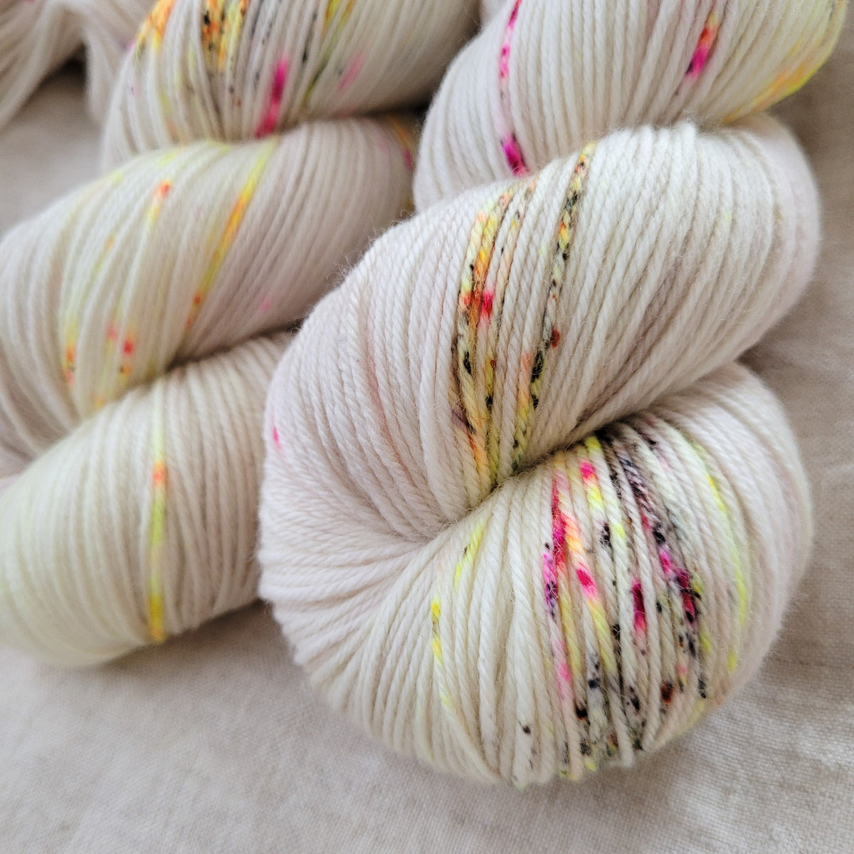 Not Beige - 9 to 5 sock yarn – Skip Rope Yarn Co