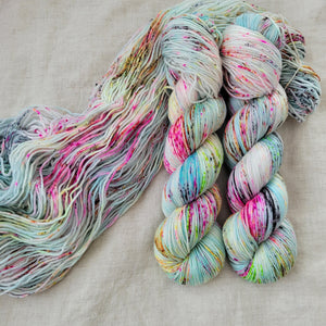 Run Amok - 9 to 5 sock yarn