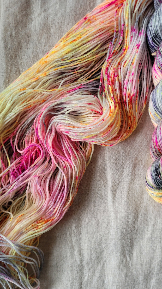 Rhymes with Orange - 9 to 5 sock yarn – Skip Rope Yarn Co